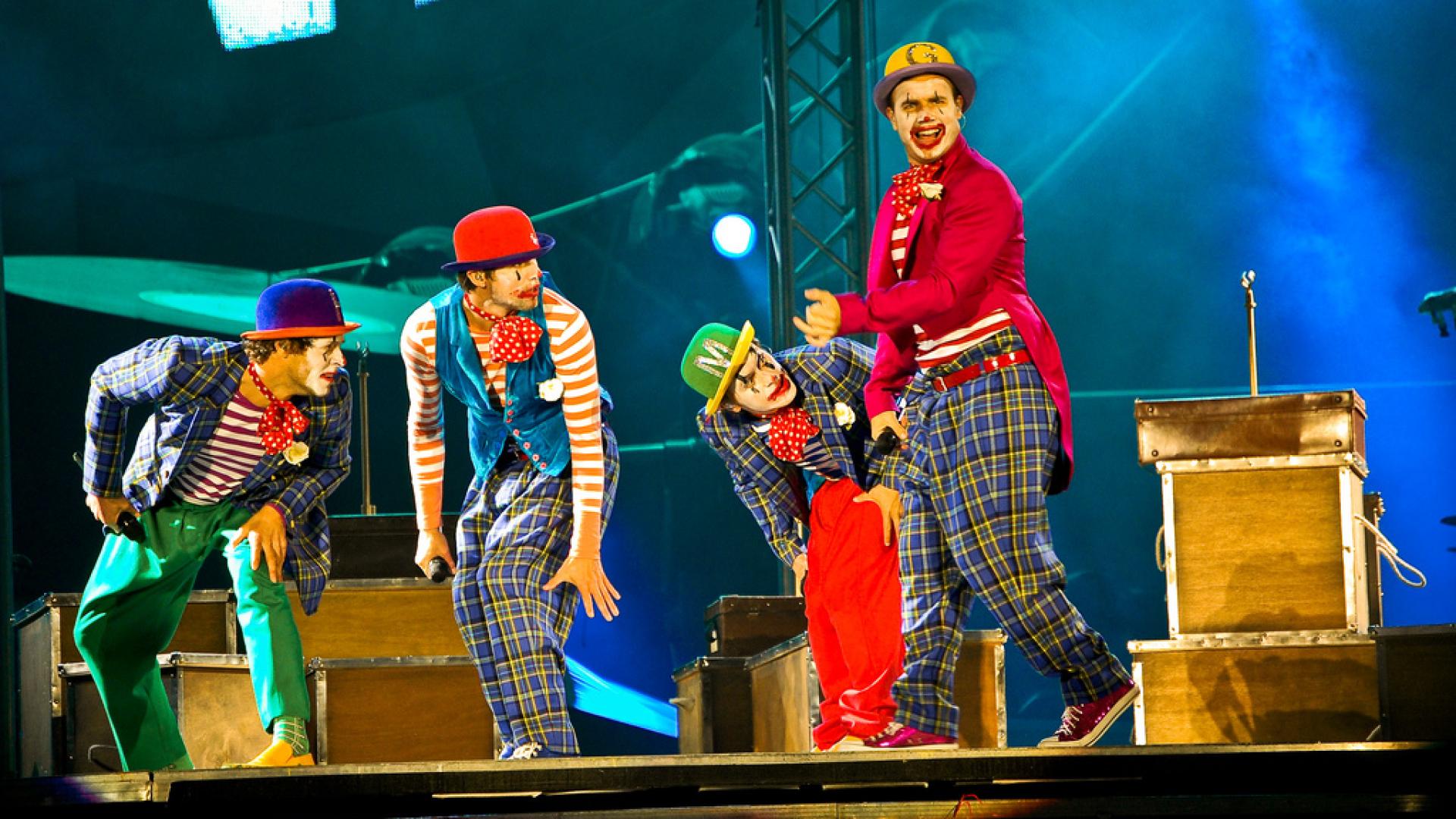 Circus Tour